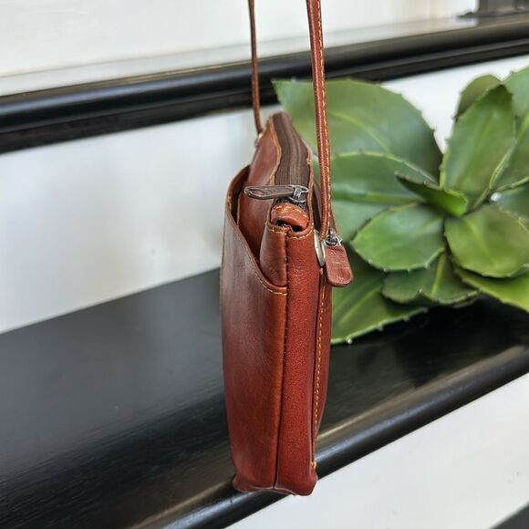 Joop vintage genuine leather crossbody minimalist shoulder handbag purse - Picture 5 of 12